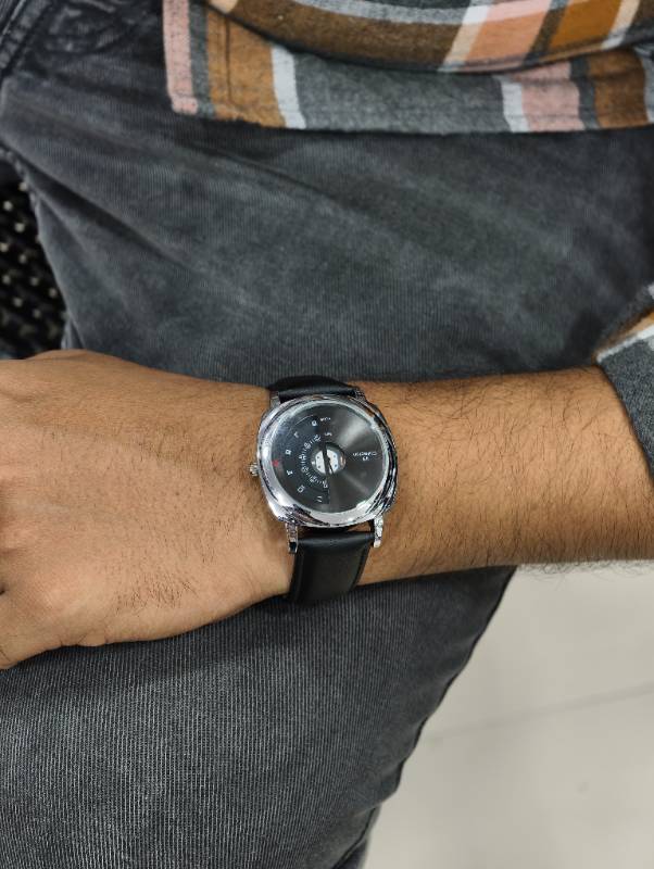 V9 COLLECTION WATCH