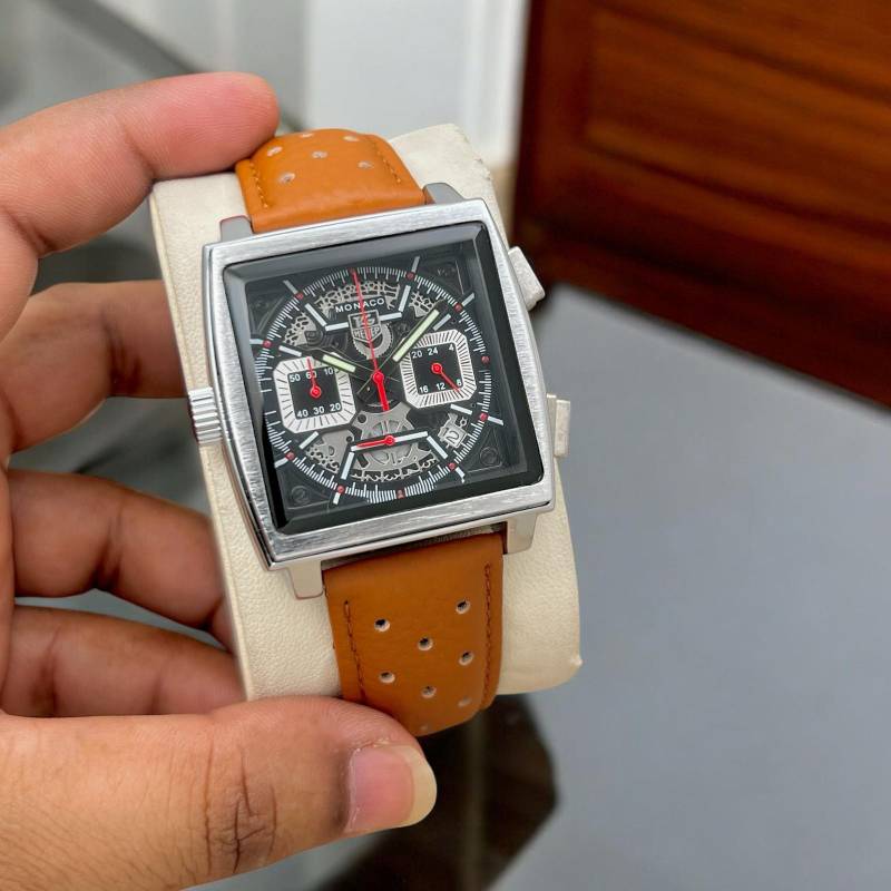 This Monaco is the epitome of elegance and prestige with a vintage flair looks. It's the ultimate watch for those living life in the fast lane. Lights, camera, ACTION