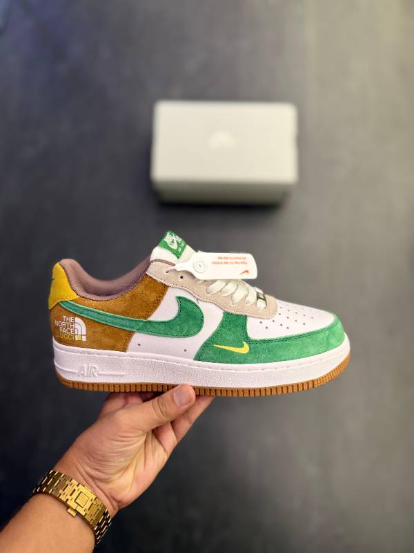 NIKE AIRFORCE NORTH FACE

GUCCI