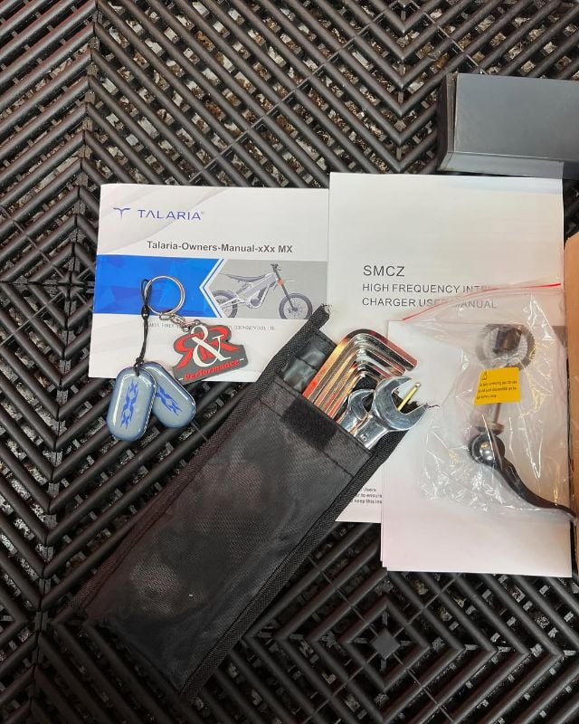 PREMIUM REPLICA - TALARIA X3 MX