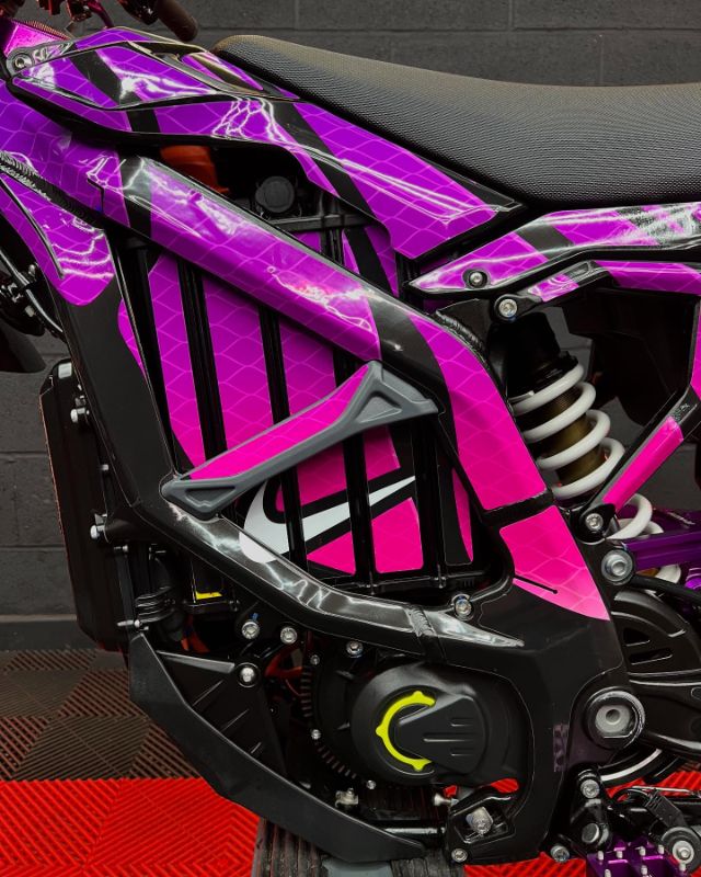 SUR-RON ULTRA BEE BLACK EDITION (PURPLE WRAP)