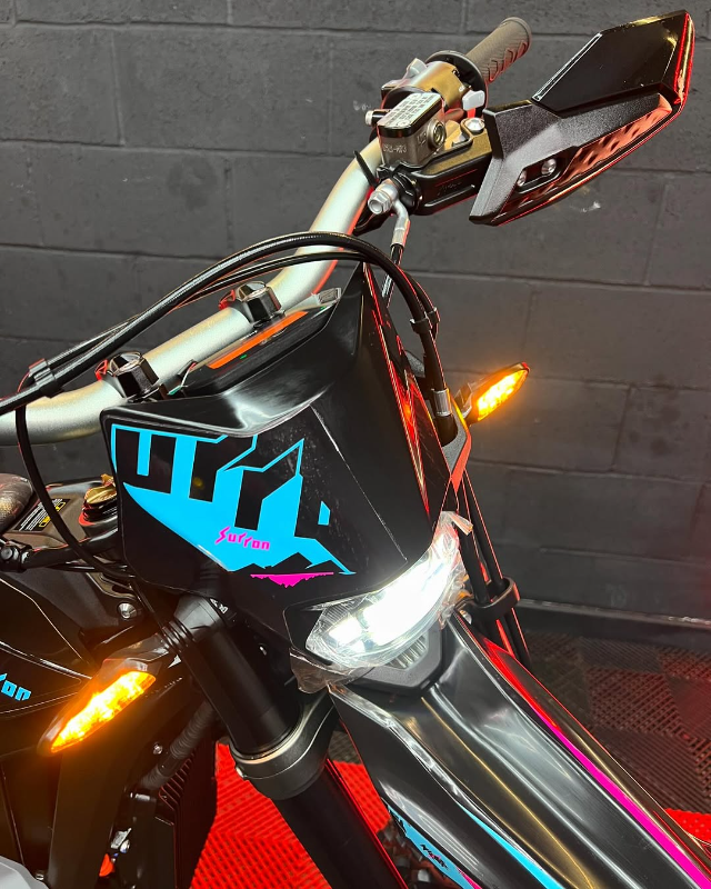 PREMIUM REPLICA - SUR-RON ULTRA BEE T EDITION