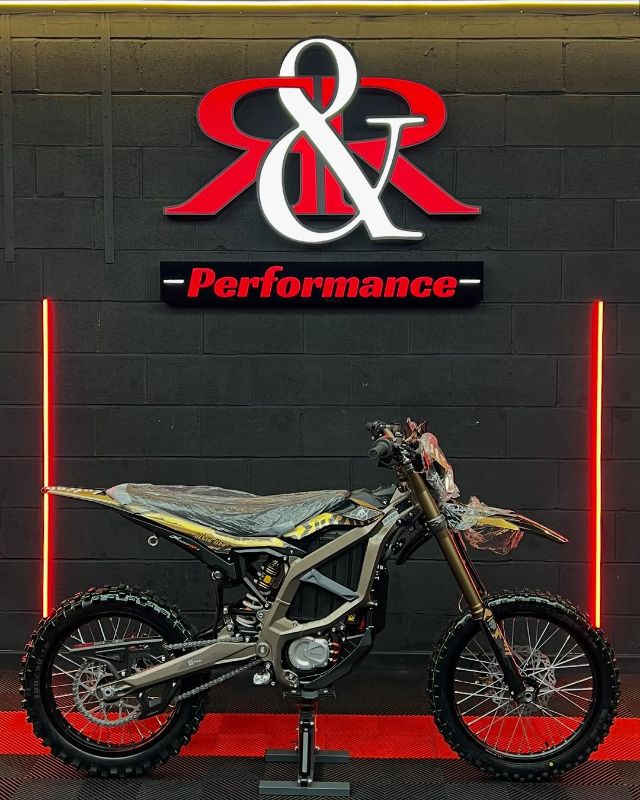 PREMIUM REPLICA - SUR-RON ULTRA BEE X HP