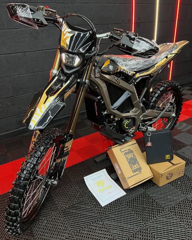 PREMIUM REPLICA - SUR-RON ULTRA BEE X HP