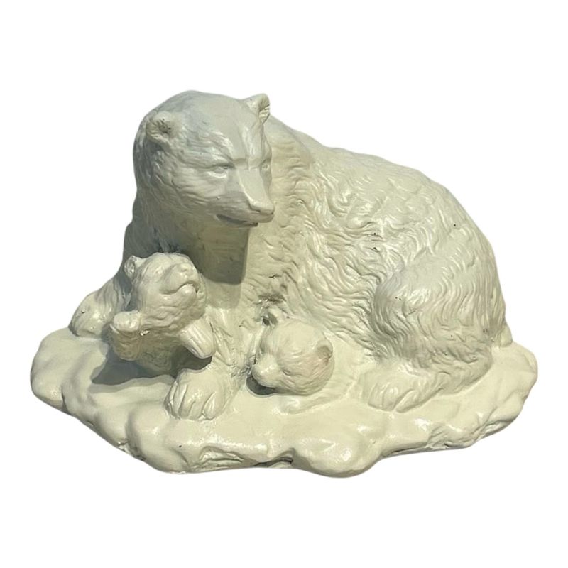 (TPM-W141) Bear Sitting