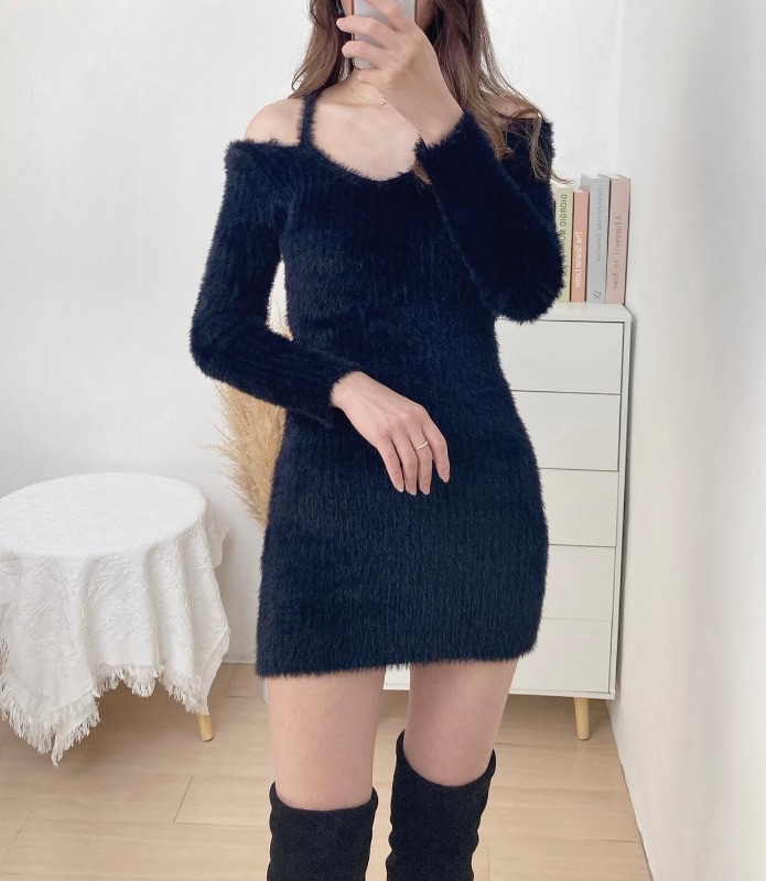 性感落肩軟毛連身裙