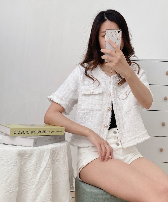 小香風玫瑰金鈕磨邊外套