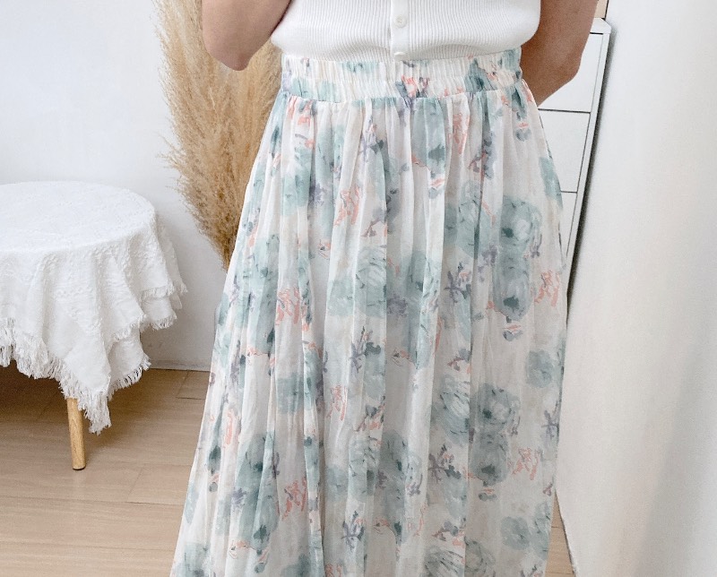 淡雅牡丹水彩裙