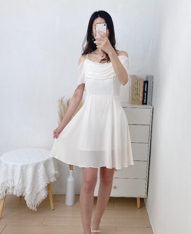 垂袖海浪吊帶裙