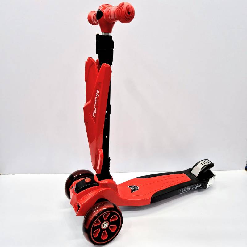 (5168) 3-Wheeled Mini Baby Scooty