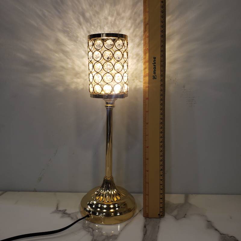(TPM-796) Golden lamp