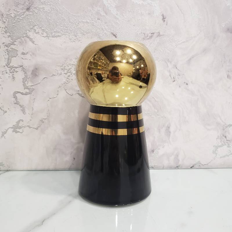 (TPM-688) Vase NC 3-19