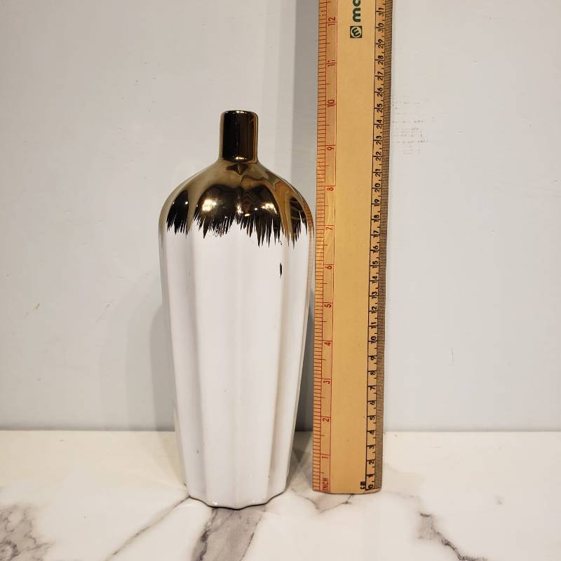 (TPM-710) Vase NC 25-26