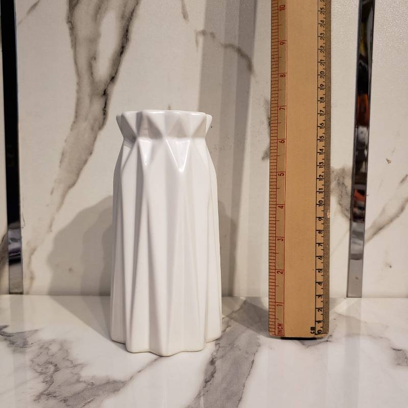(TPM-1080) Modern Series Vase 33