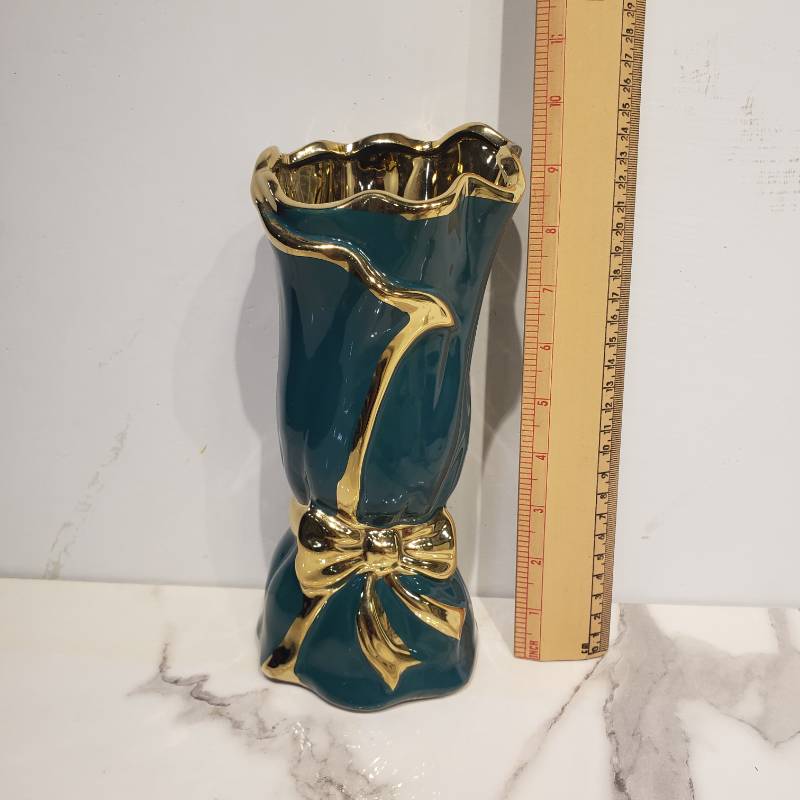 (TPM-715-A) Vase NC 25-34-A