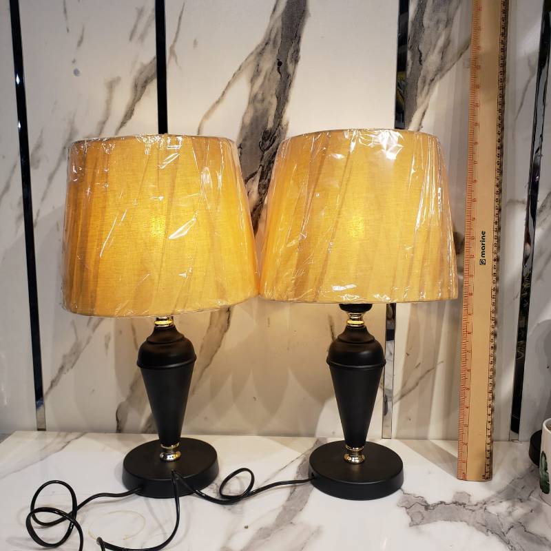 (TPM-1098) Black Base Lamp Large Each Piece
