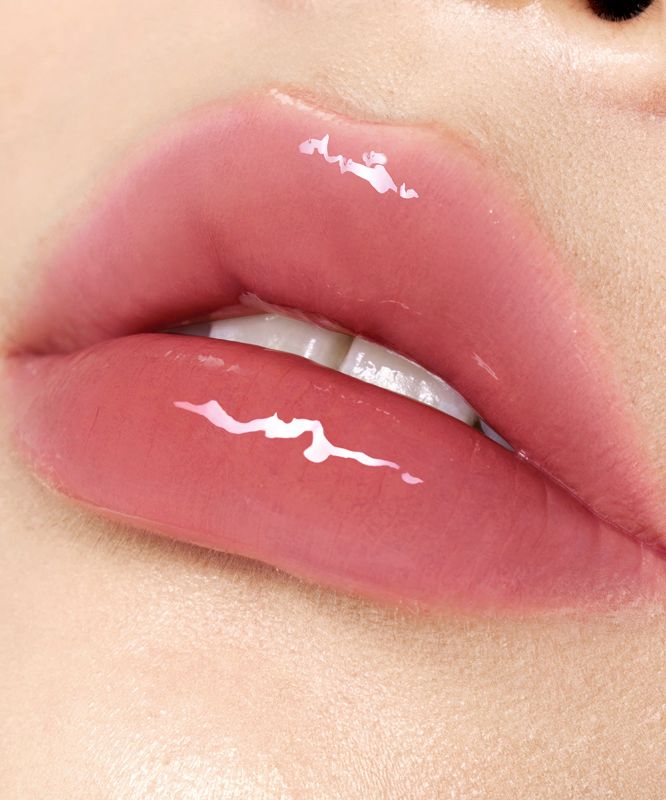 AURA Luminous Lip Gloss