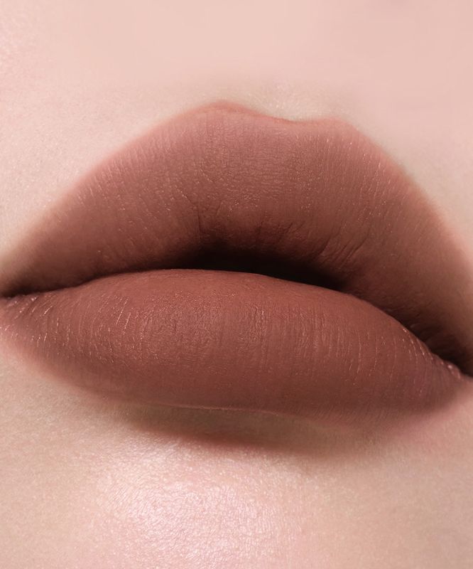 Lightweight Non-Smudging Velvet Rouge
