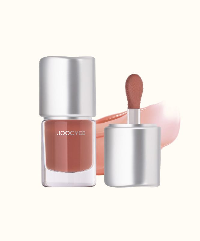 AURA Luminous Lip Gloss