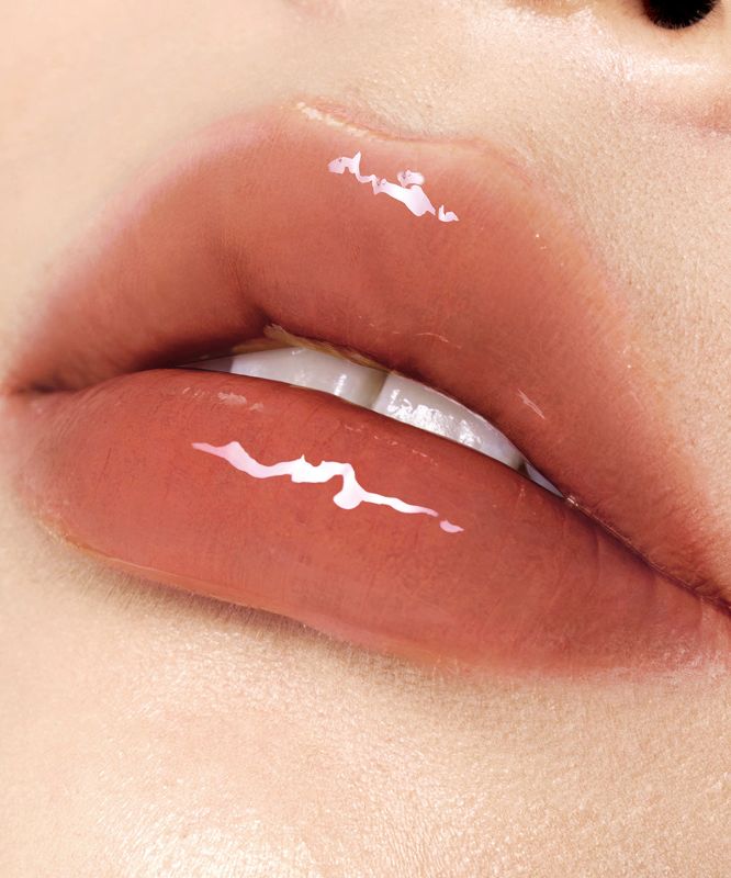 AURA Luminous Lip Gloss