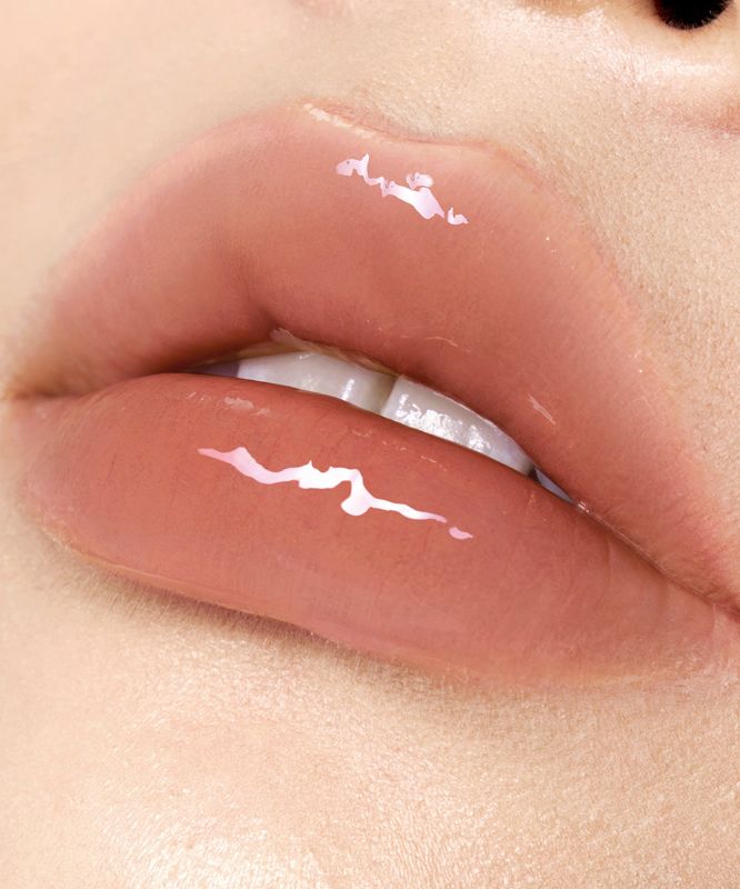 AURA Luminous Lip Gloss