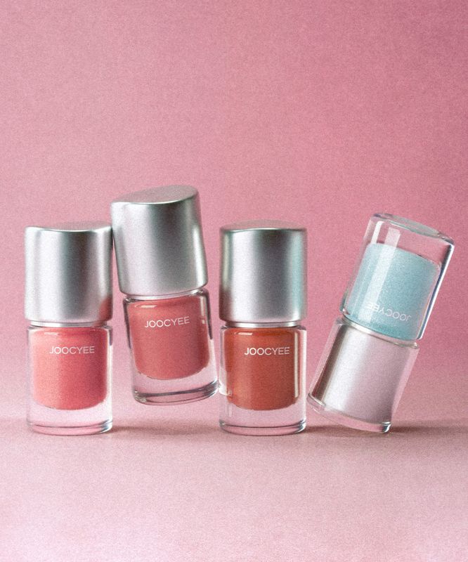 AURA Luminous Lip Gloss