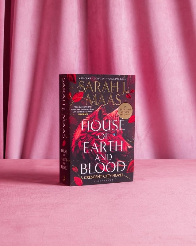 House of Earth and Blood - Sarah J MASS