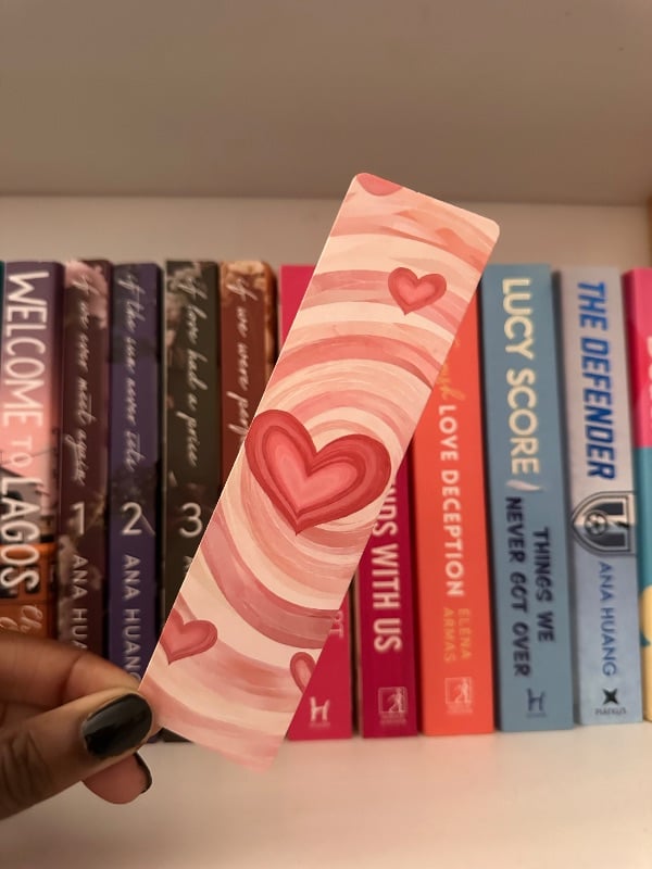 Marque page à motifs en forme de coeur