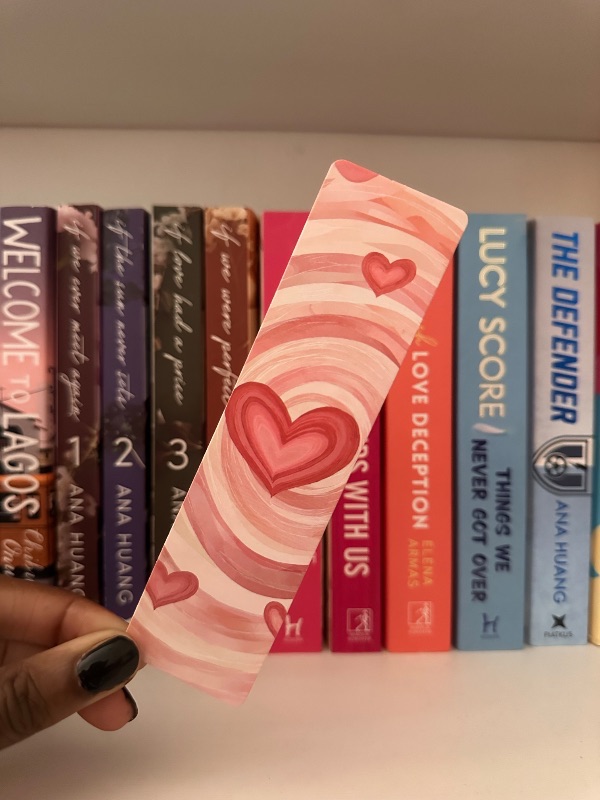 Marque page à motifs en forme de coeur
