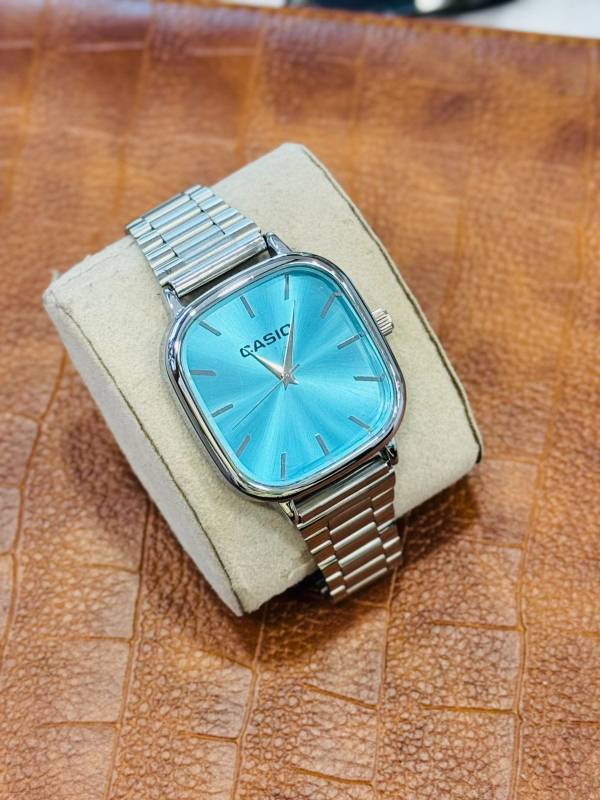 CASIO – Timeless style, unbeatable price.