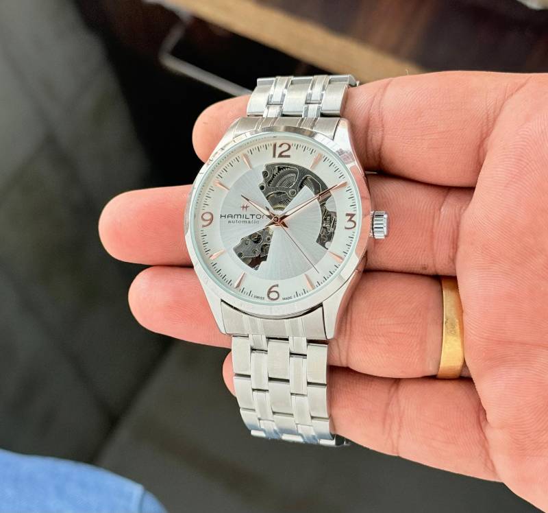 Hamilton Jazzmaster Open Heart – Elegance in Motion