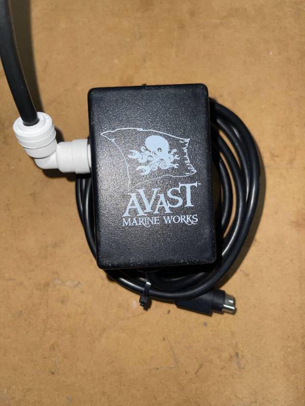 Avast Marine Works - Davy Jones Skimmate Locker