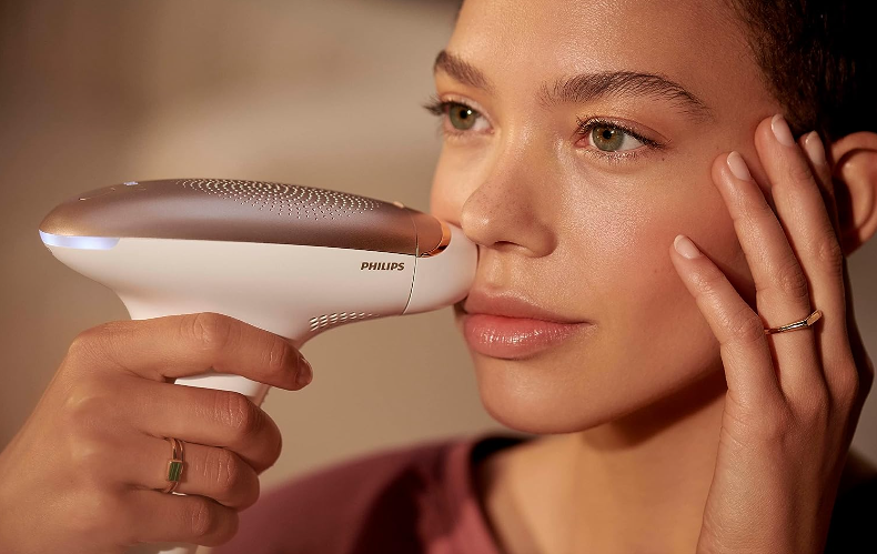 Philips Lumea IPL 7000 Series (BRI922)