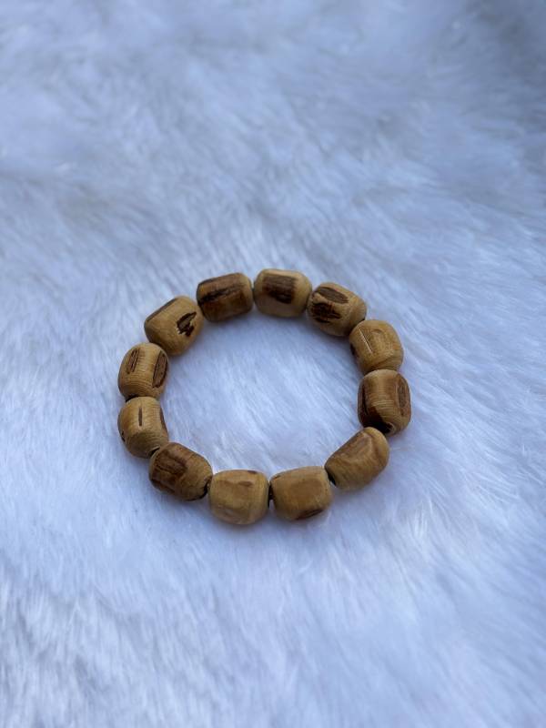 Elastic_thulasi_bracelet