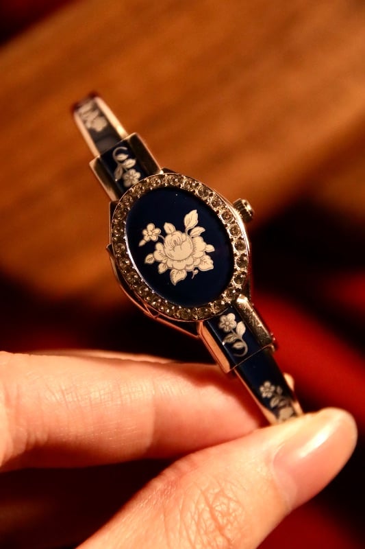 Andre Mouche Peekaboo Enamel Floral Bangle Ladies Quartz Watch In Navy Blue