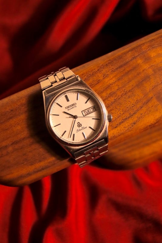 Seiko Silverwave In White Quartz Vintage Watch