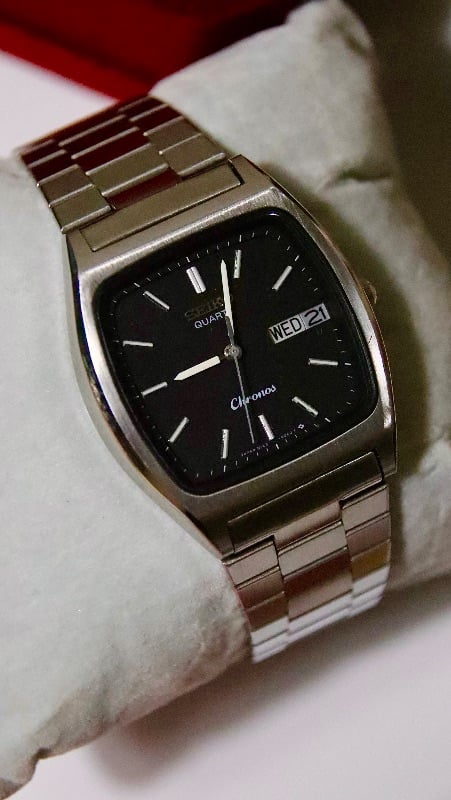 Seiko TV Shaped Chronos Quartz Vintage Watch In Black