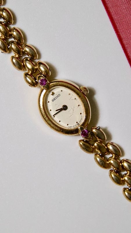 Seiko Ladies Purple Gemstone Quartz Vintage Watch