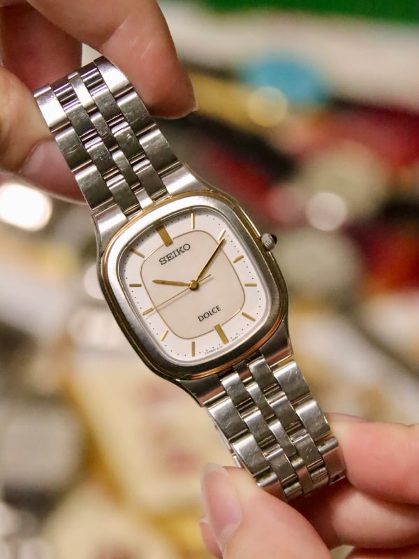 RARE Seiko Dolce Mother Of Pearl Quartz Vintage Watch