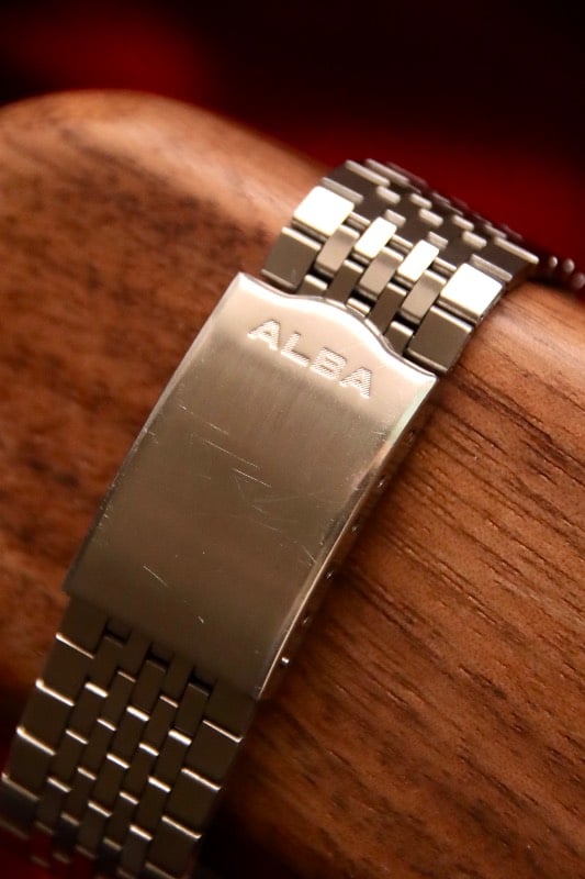 Alba TV shaped Rectangular Day/Date Vintage Watch