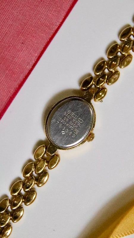 Seiko Ladies Purple Gemstone Quartz Vintage Watch