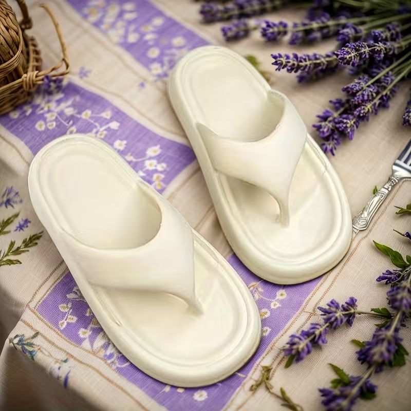 Women's Flip-Flops Lightweight Quick-Dry with Soft Cushioned Soles, White