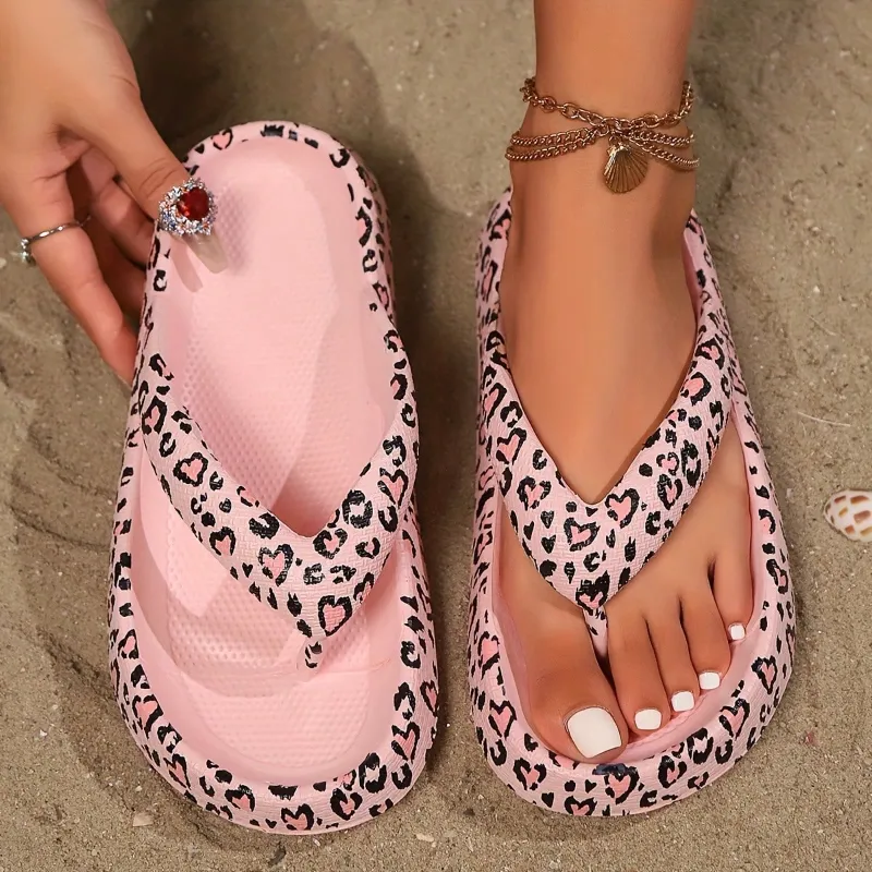 Women's Thick Sole Non-Slip EVA Comfortably Soft and Cushy Stylized Flip-Flops, Colourful Heart Leopard Skin Pattern