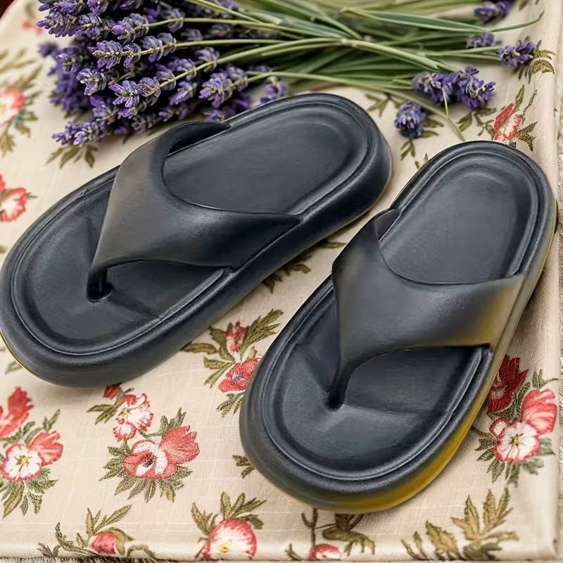 Women's Flip-Flops Lightweight Quick-Dry with Soft Cushioned Soles, Black