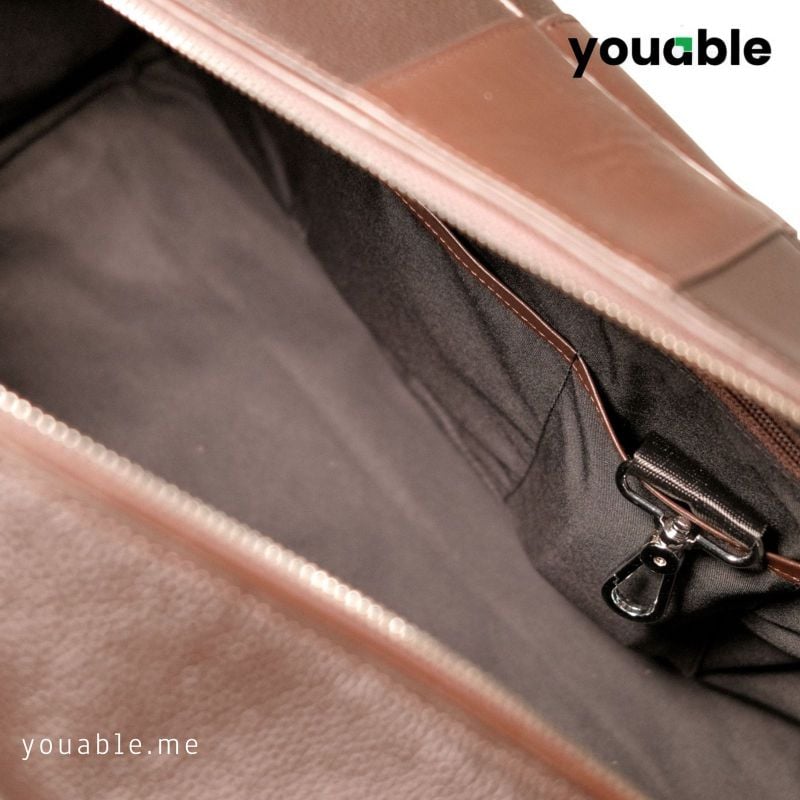 Holden Brown - the duffel