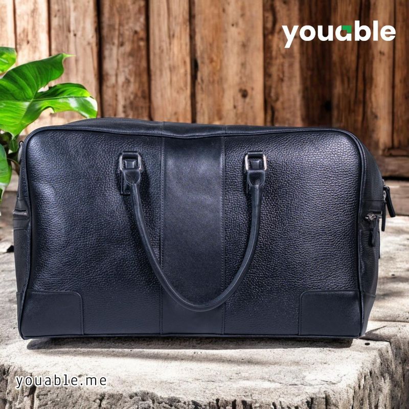 Holden Black - the duffel