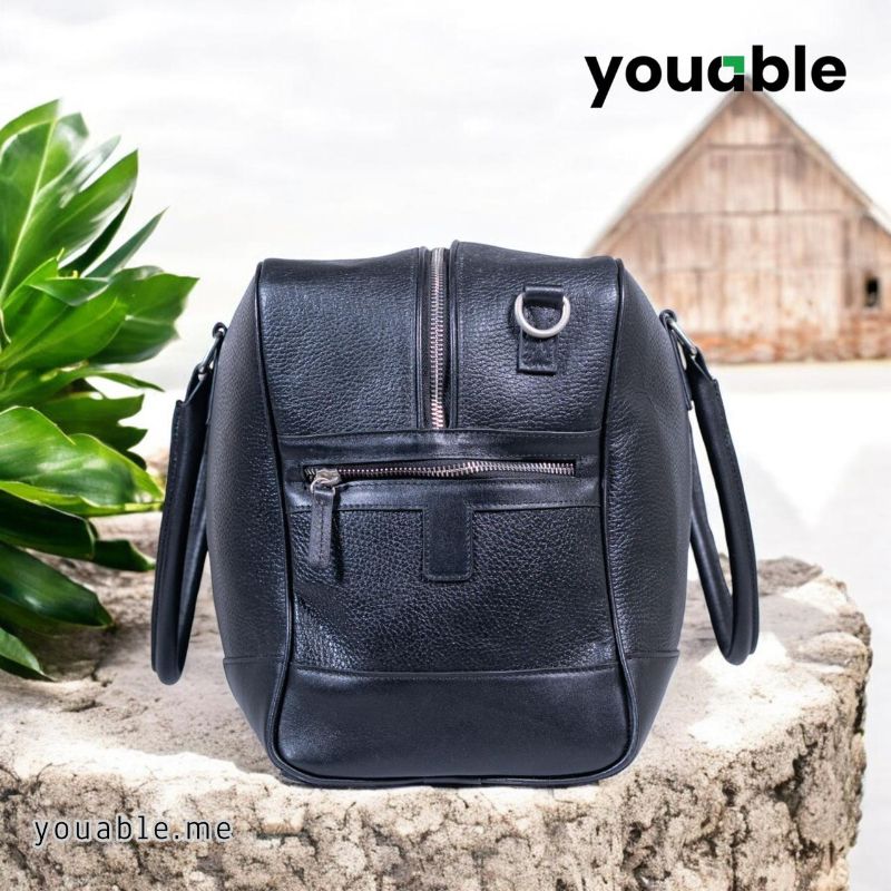 Holden Black - the duffel