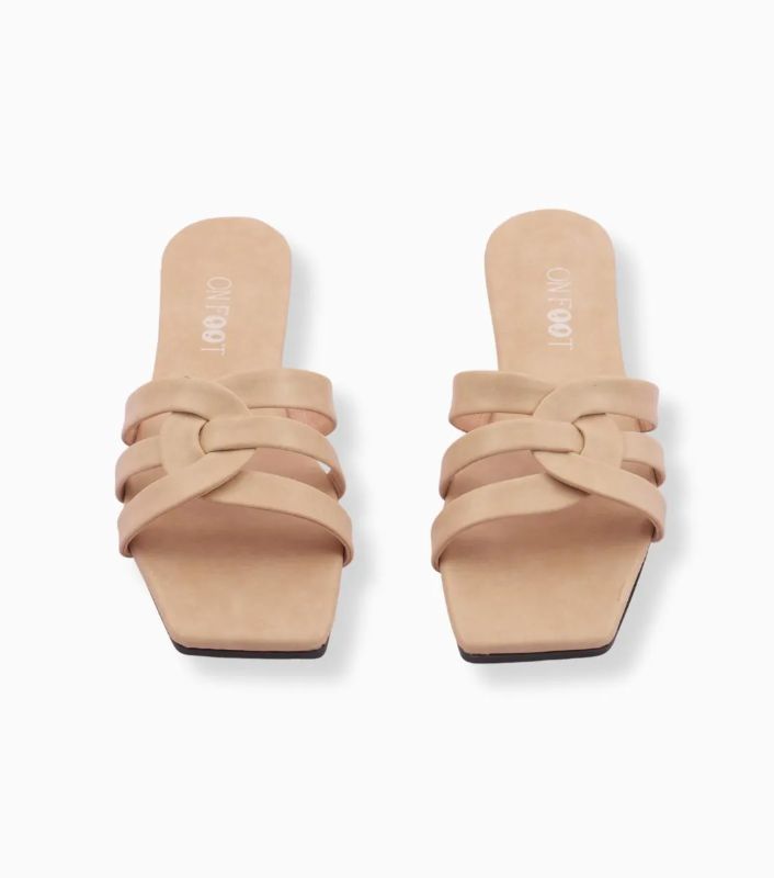 Women casual footwear