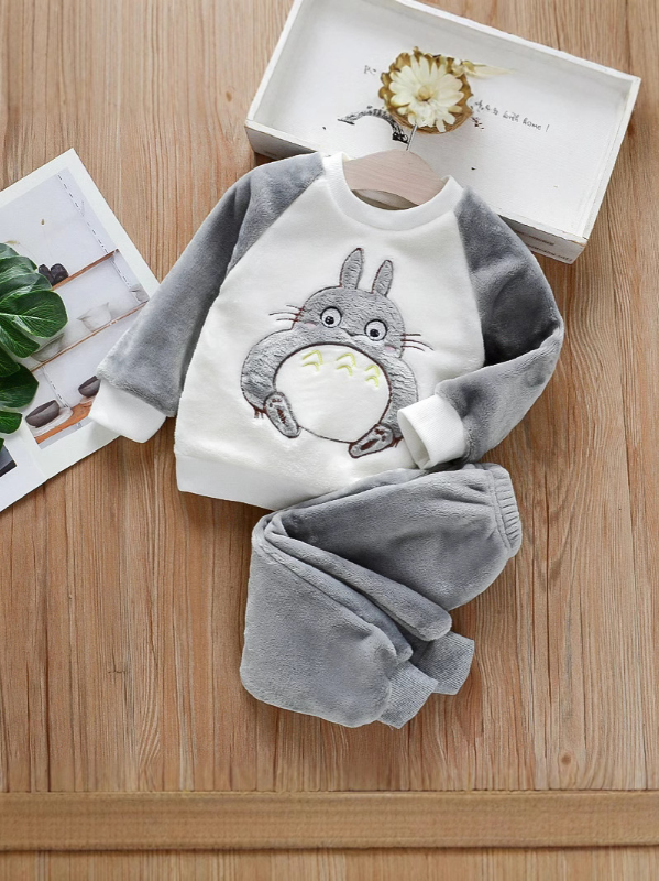 Girls Winter and Autumn Flannel pajamas Two Piece set