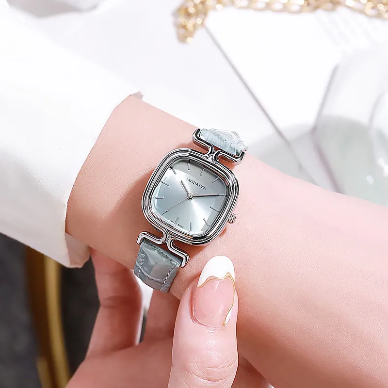 New Small Dial Temperament Steel Band Women's Watch